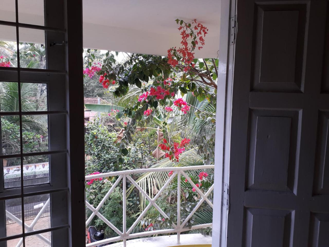 Alappuzha Vivaresidence Homestay מראה חיצוני תמונה