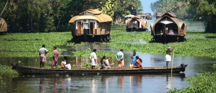Alappuzha Vivaresidence Homestay מראה חיצוני תמונה